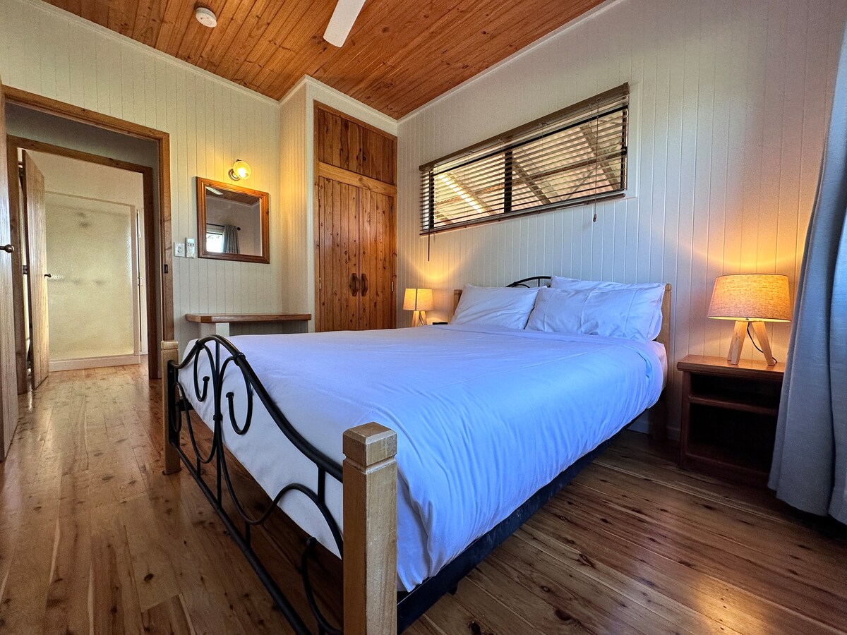 One Bed Cabin at Hedlow Retreat