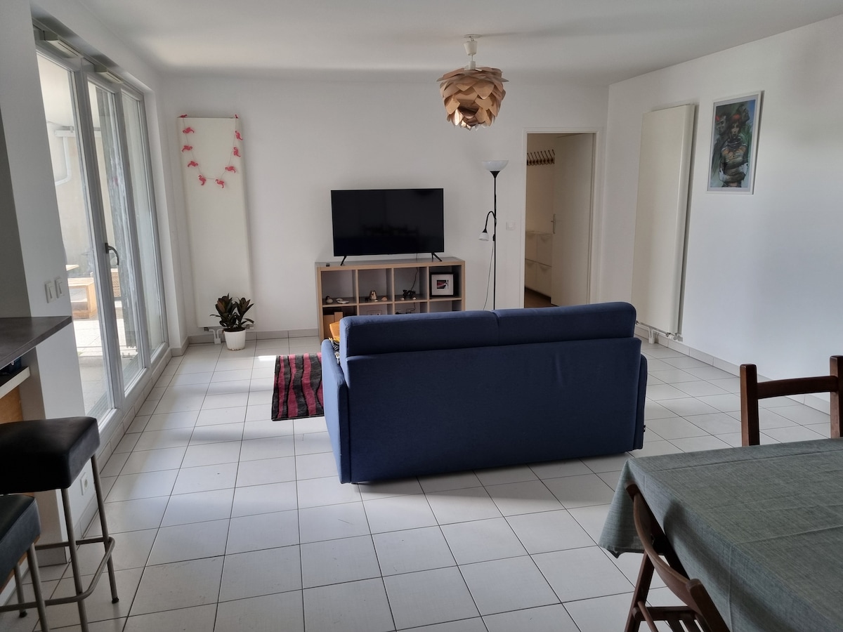 Logement F3+terrasse calme 30mn Roissy-CDG Paris