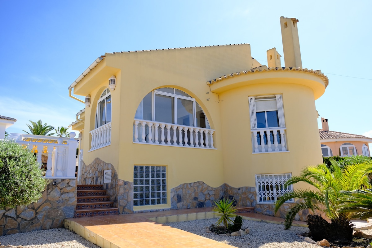 Casa Piedra - Villa in Rojales / La Marquesa Golf