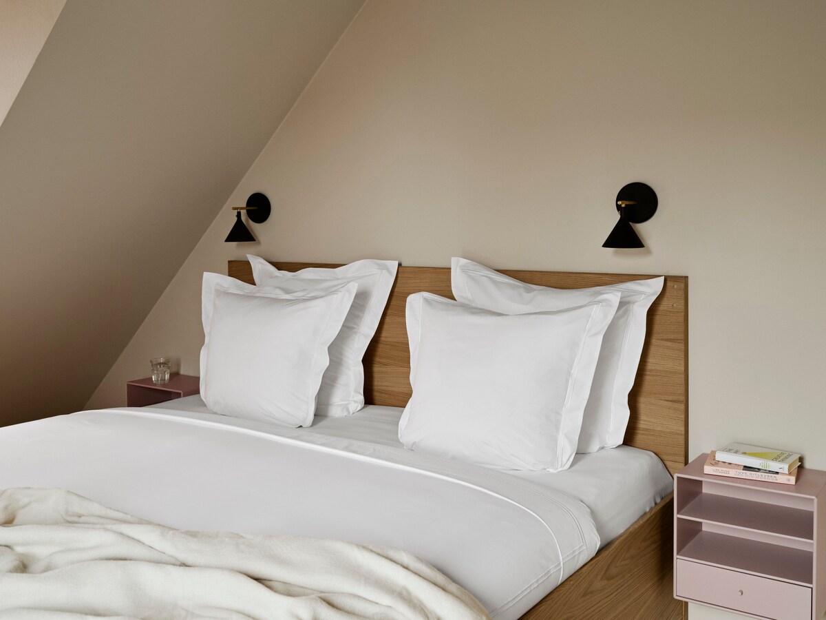 Aura Apartment Hotel | Charming Loft for 6