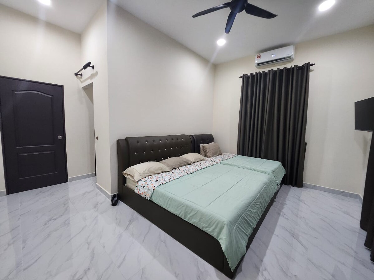 RESTU VILLA HOMESTAY TUARAN