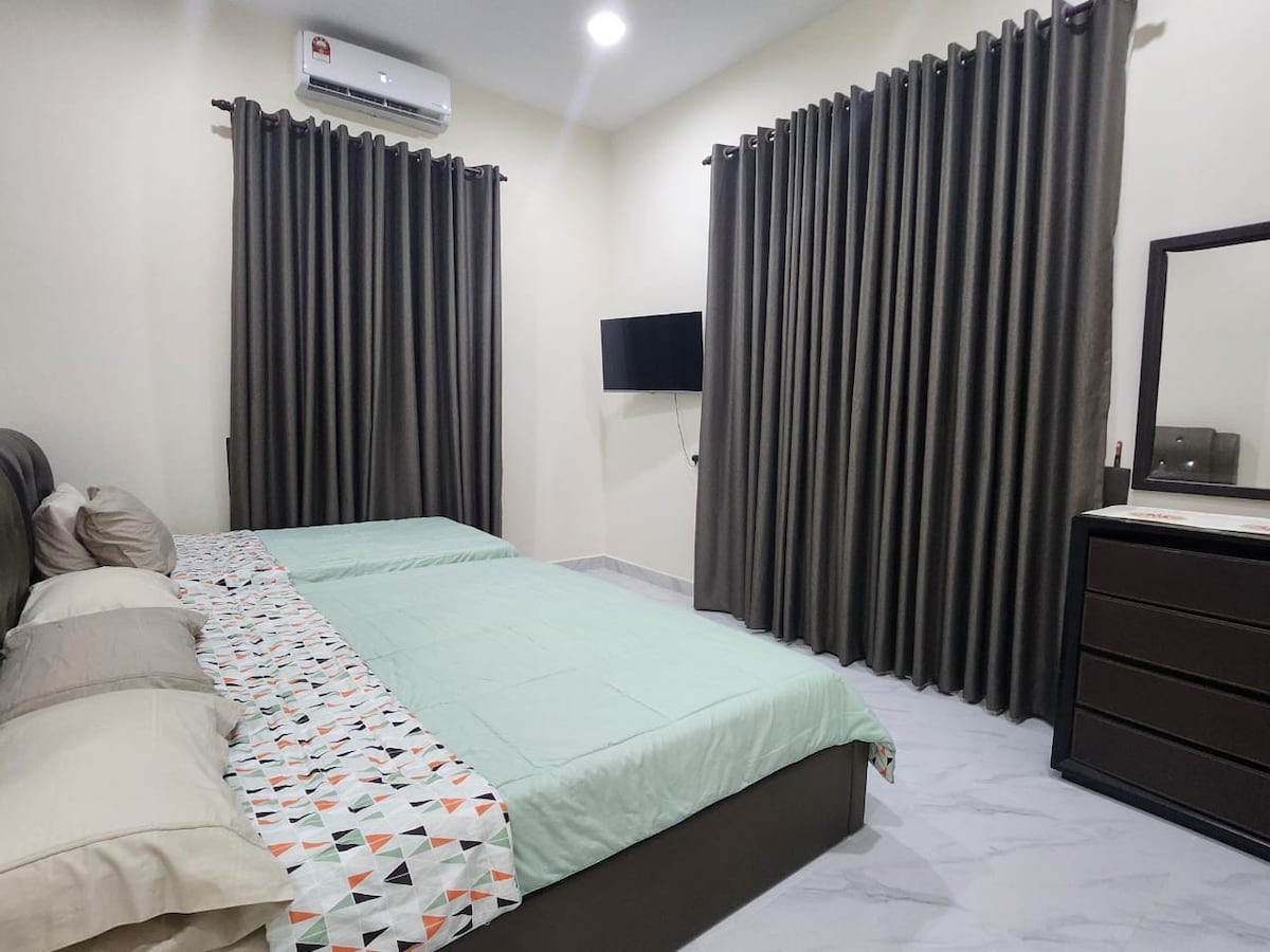 RESTU VILLA HOMESTAY TUARAN