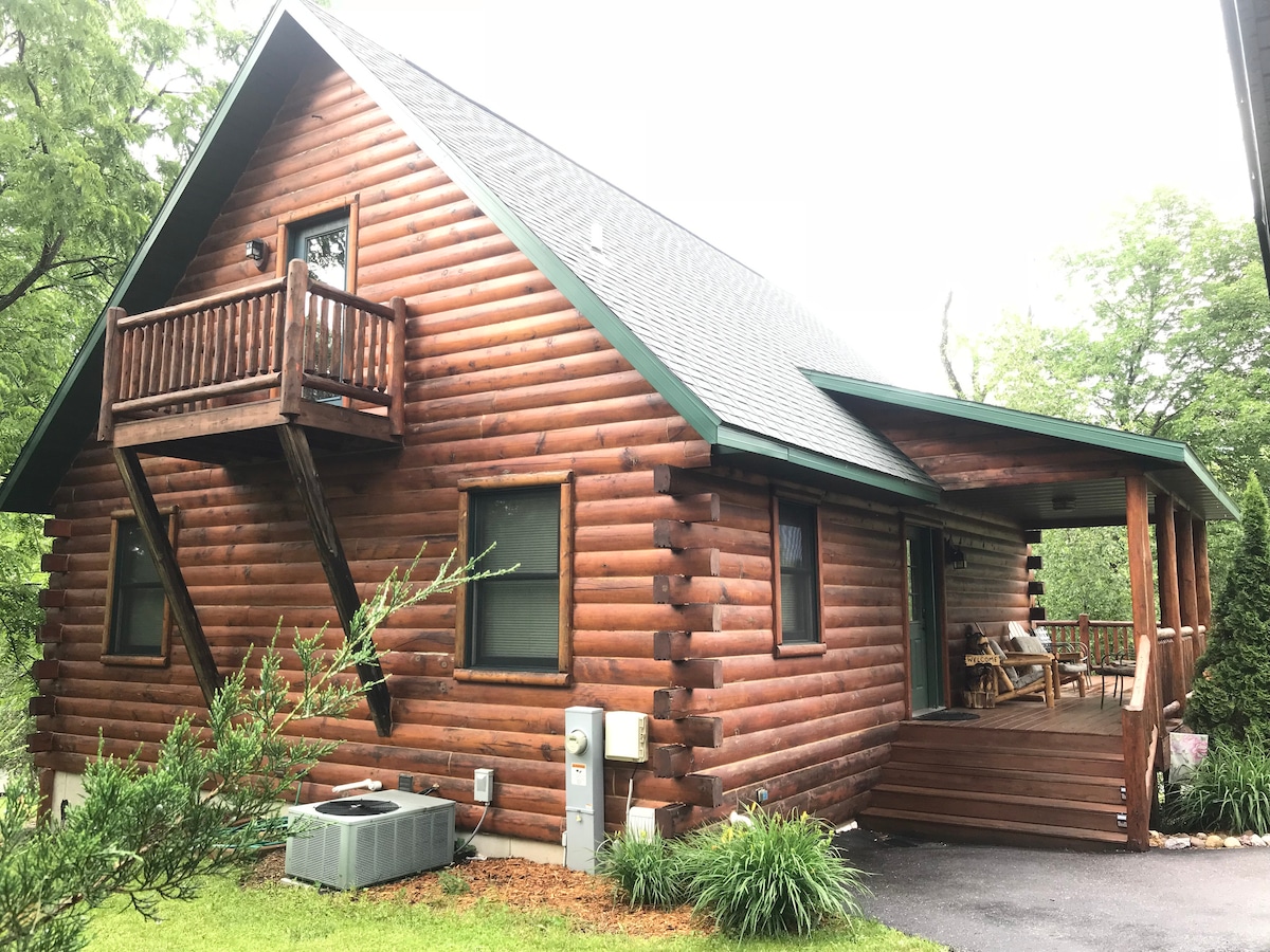 Hana Log Cabin