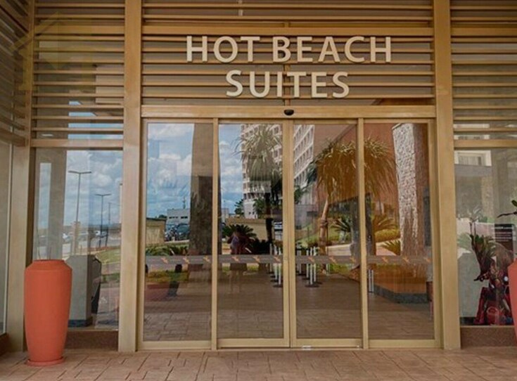 Hot Beach Suites