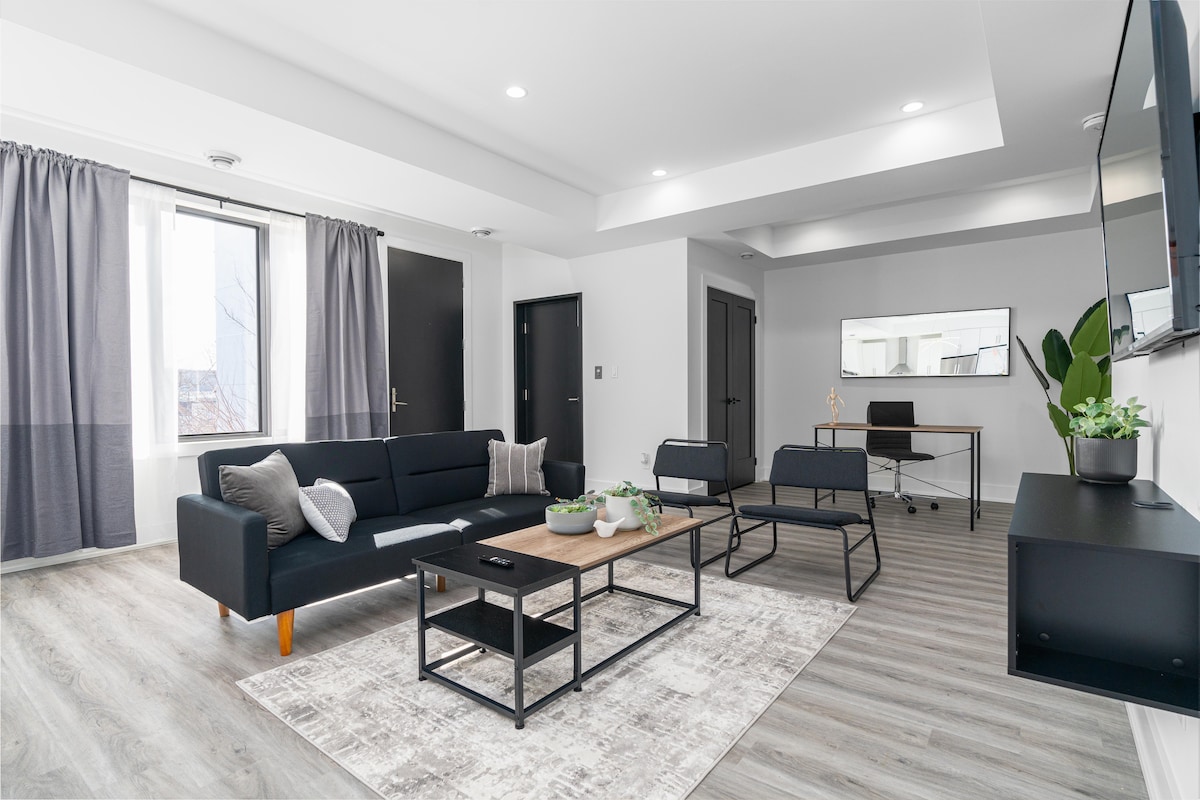 RentX|8Bed/8Bath/DowntownLondon/Parking/Wi-Fi