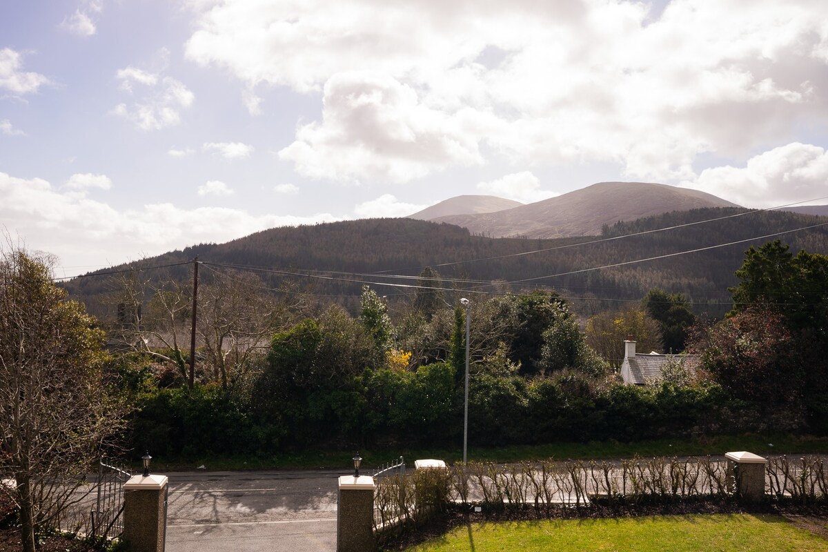 Tollymore House