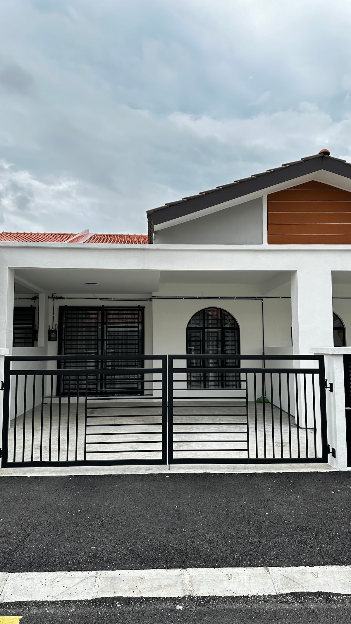 IRZA Homestay Batu Gajah