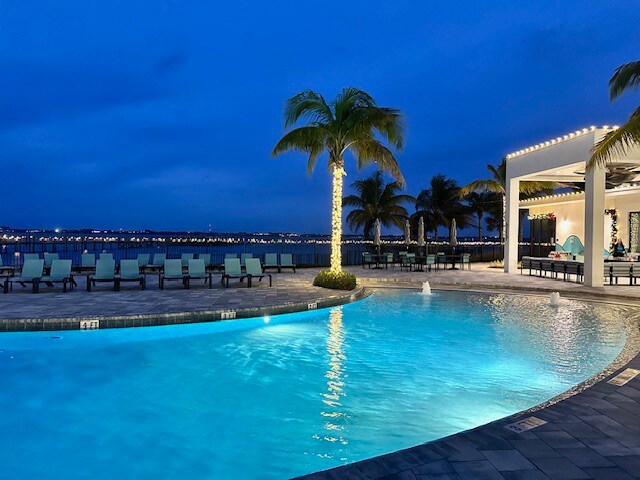 3BD/3BR condo, resort pool, hot tub, beach access