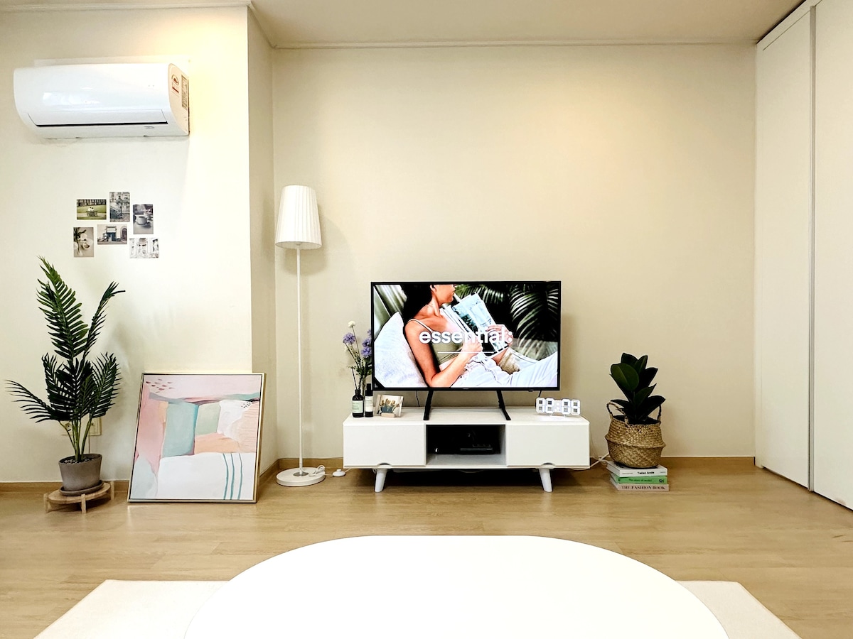 [NEW] Judy-house, 30sec to Gongdeok st.