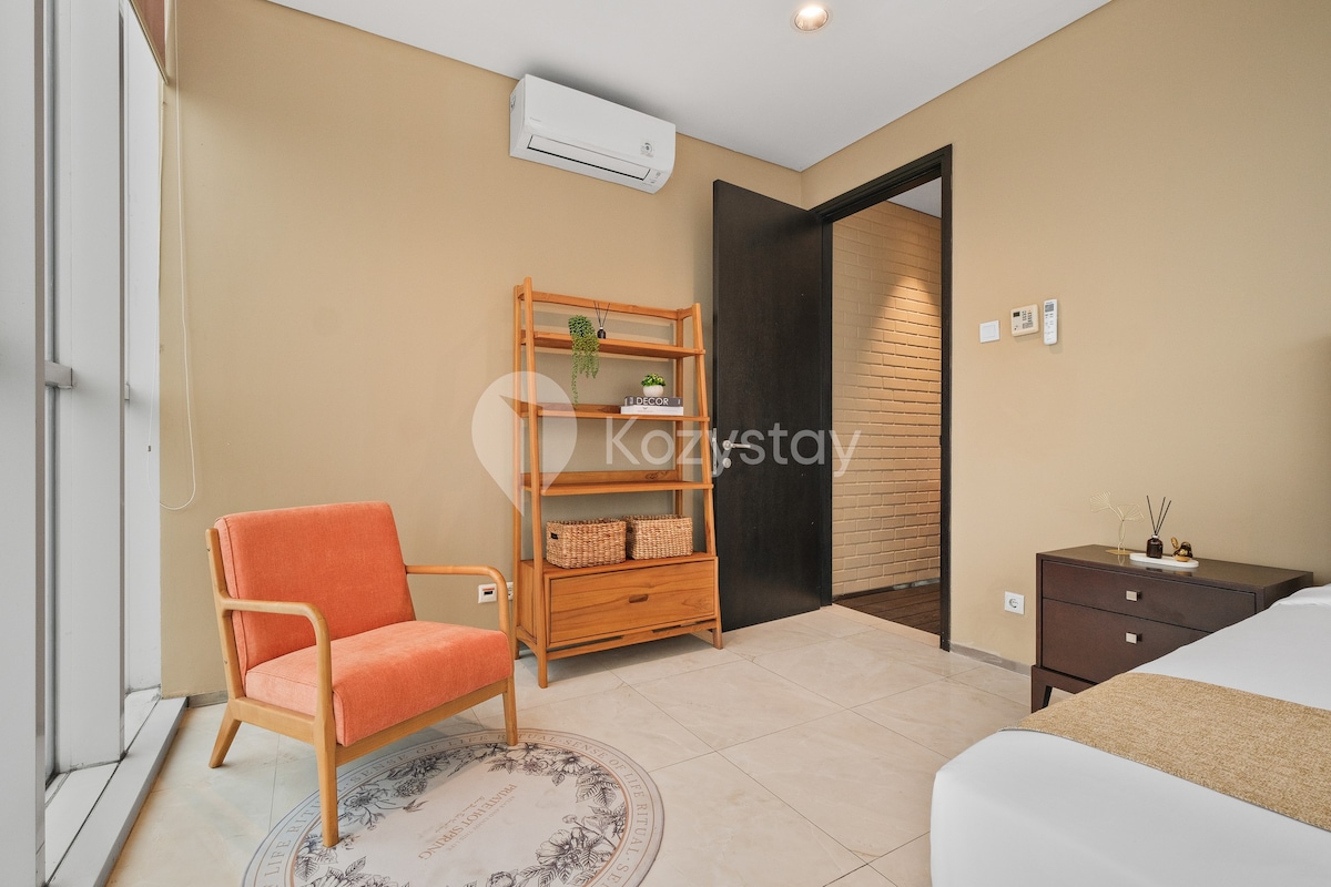 Samata by Kozystay | 4BR | Private Lift | Kemang