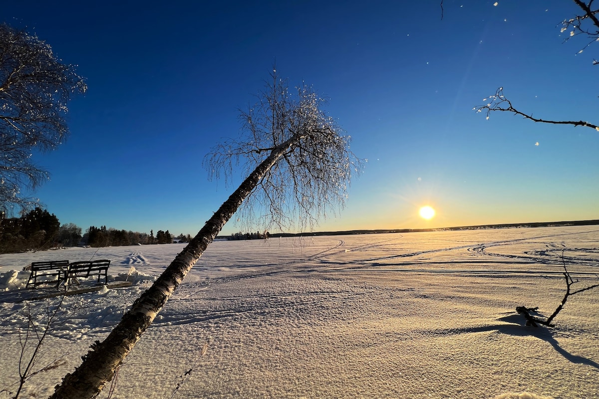 Hus vid Sveriges vackraste sjö