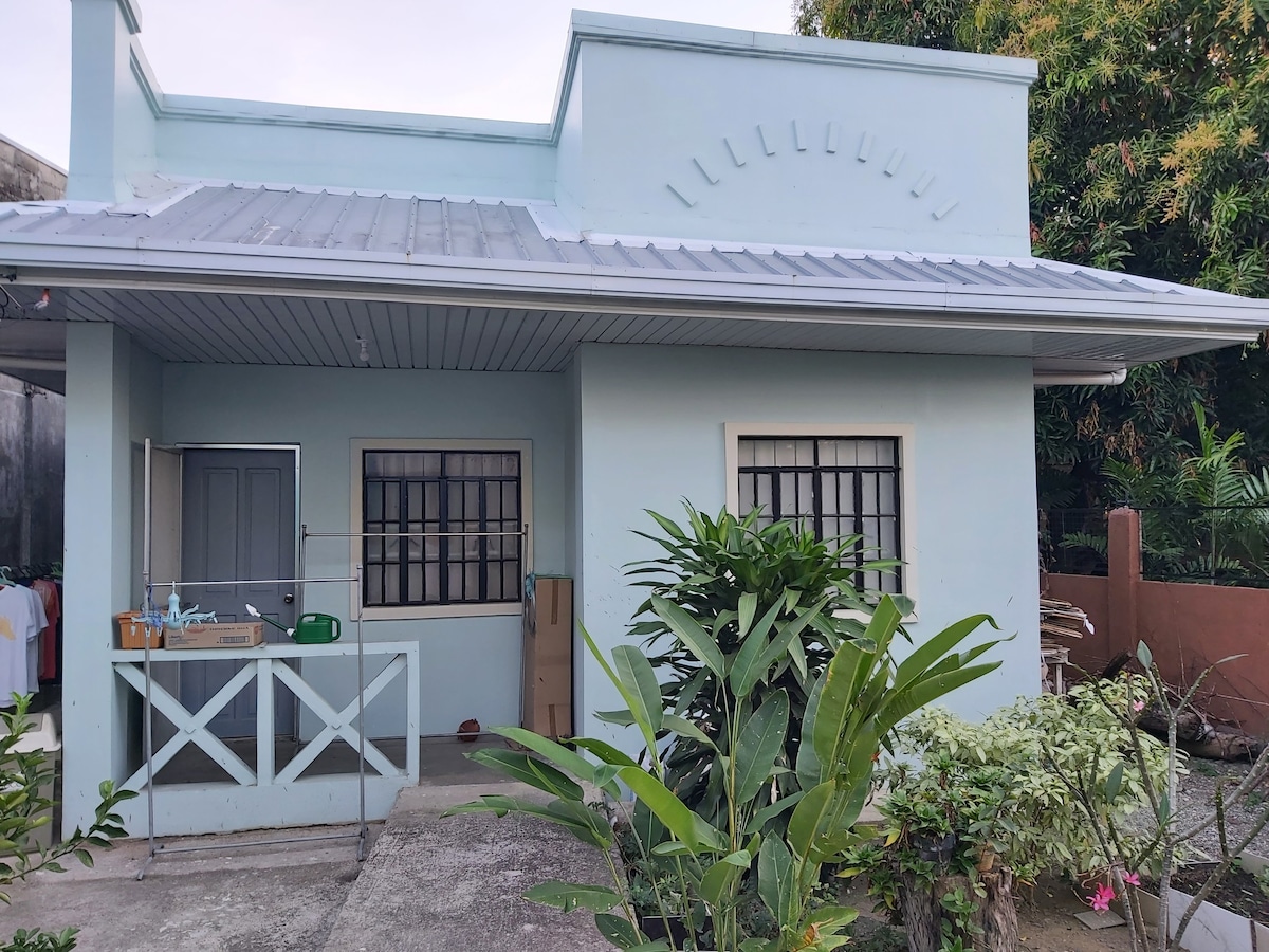 Small Family House (Science City of Muñoz)