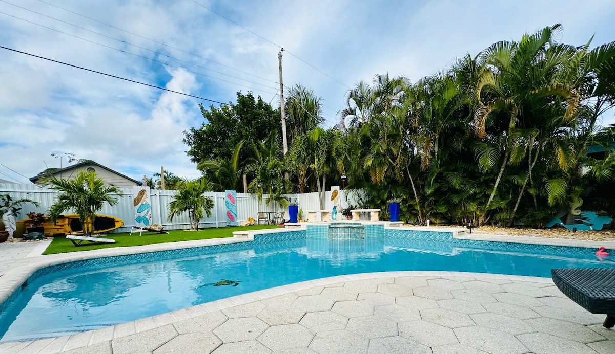 Mermaid's Cove: Heated Pool, Hot Tub, Beach Access