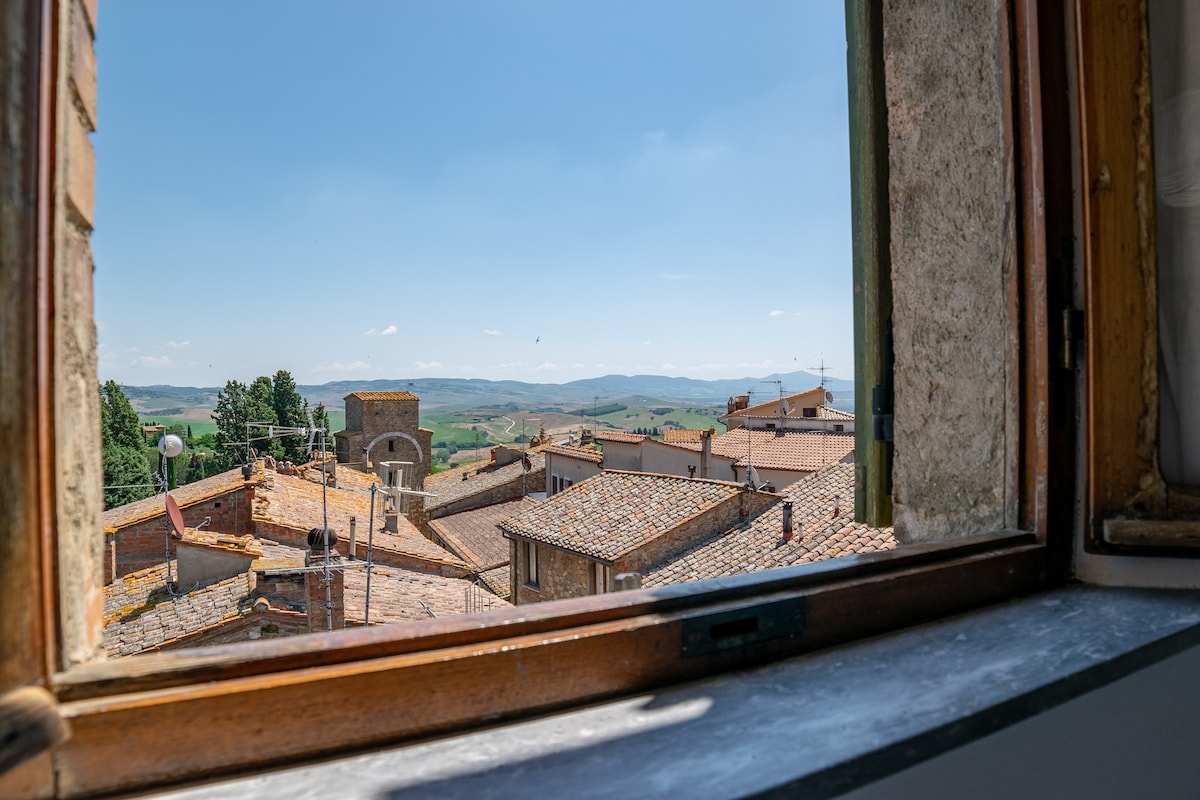 La Violetta di San Quirico, Centro Storico.