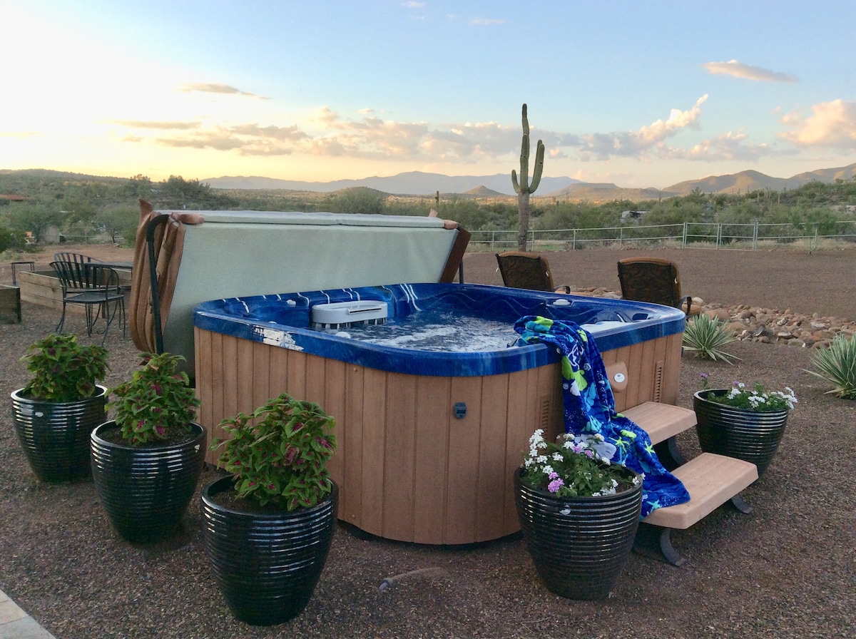 RV Site 0n Hobby Farm~Hot Tub