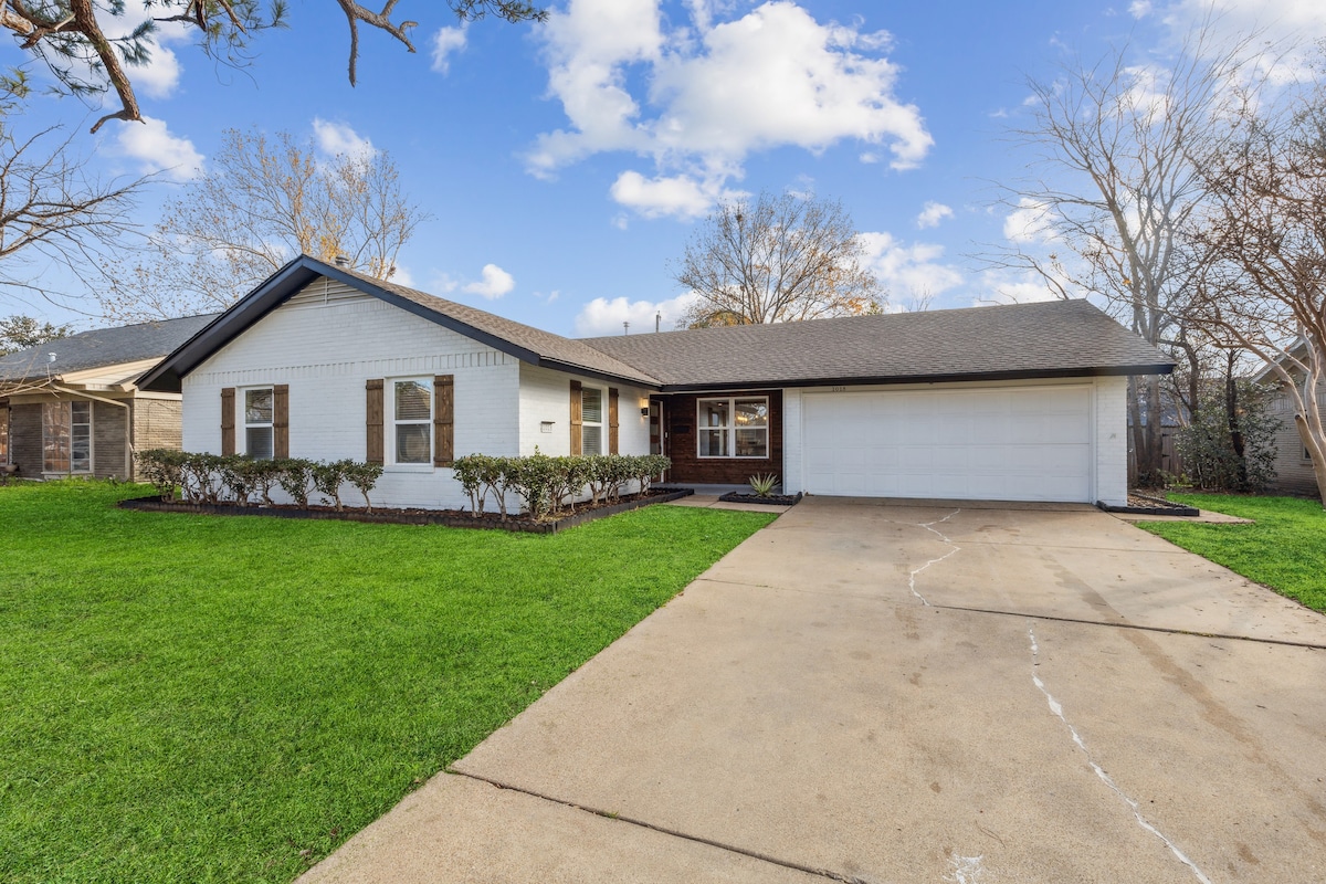 Stylish & Fun Renovated House