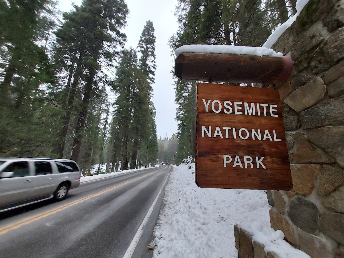 优胜美地山麓（ Yosemite Foothills ）大型房屋
