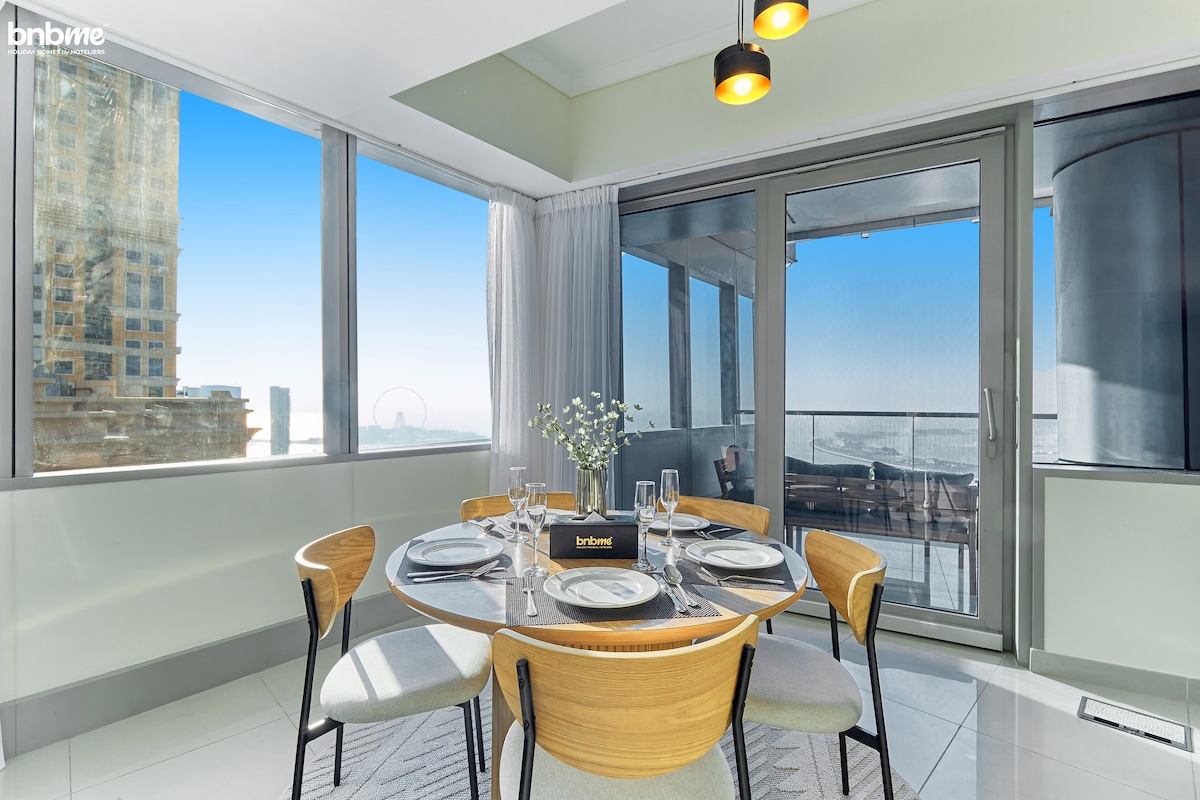 bnbmehomes | 54th Floor Sea View | Heart of Marina