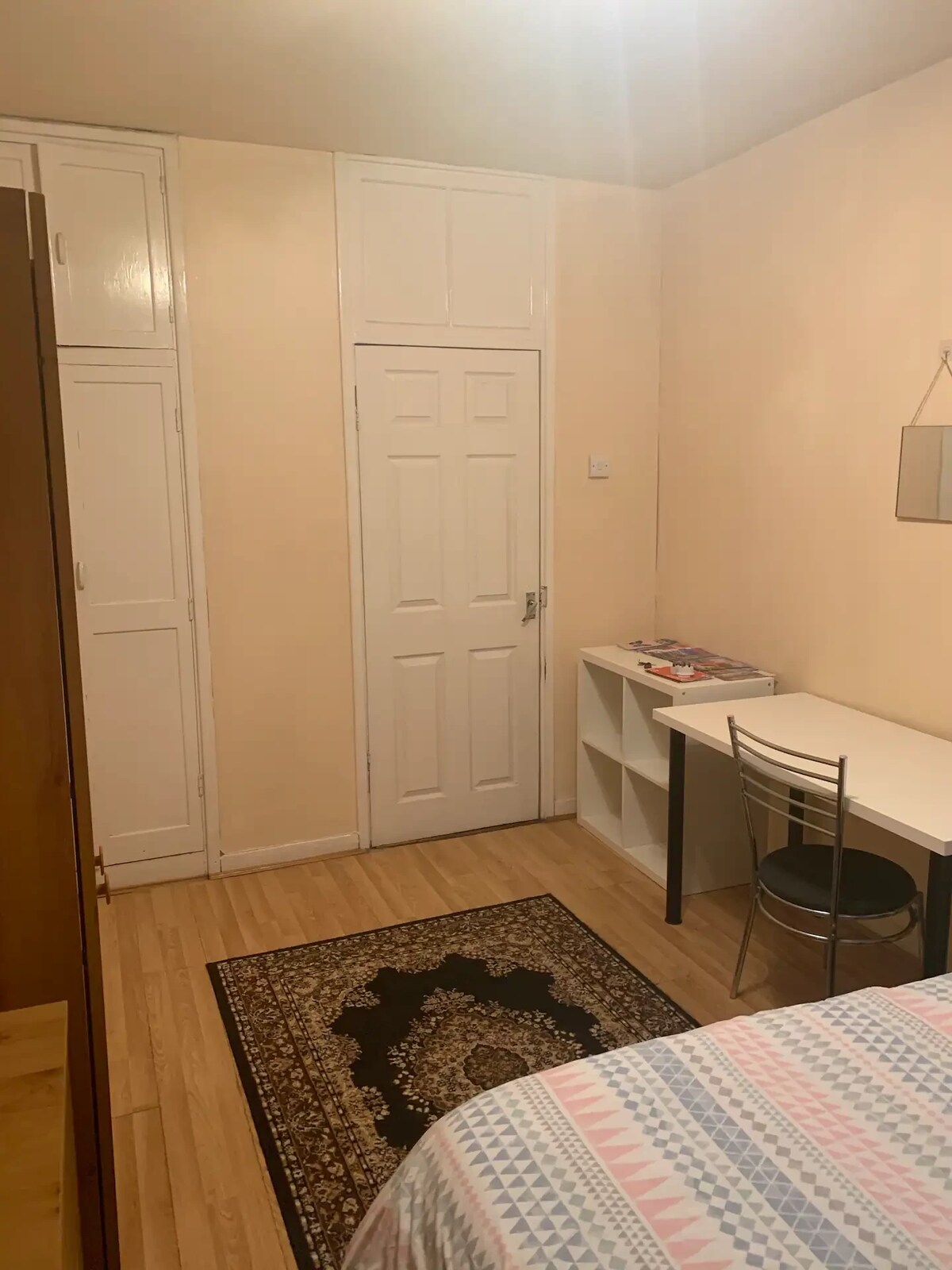 Large Room, Central
London