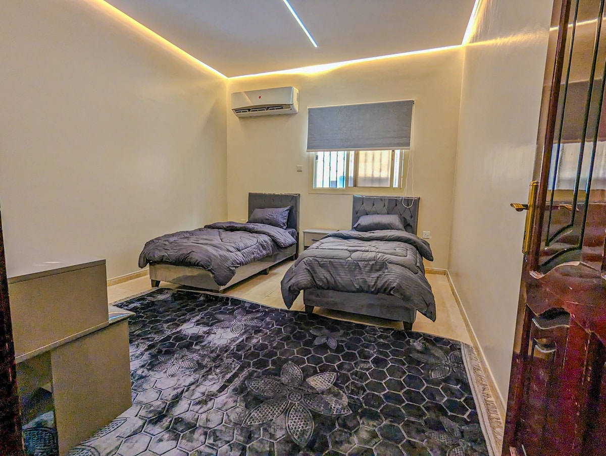 Apartment 3 Luxe - sleeps 10 - Haram + Mt Uhud