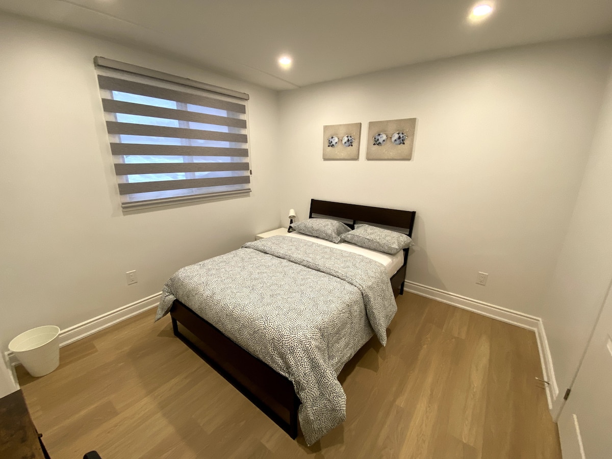 Cozy Bedroom Private Bath