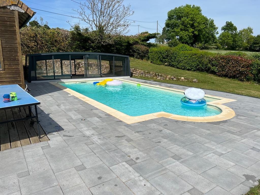 Maison 4 chambres avec piscine couverte privée