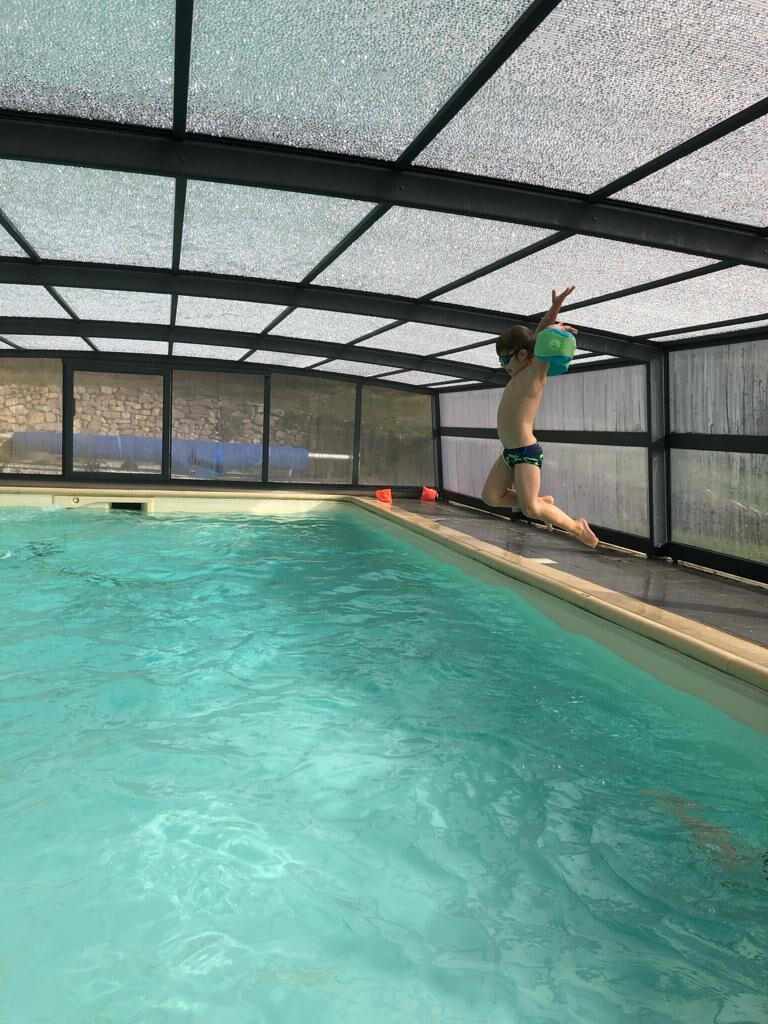 Maison 4 chambres avec piscine couverte privée