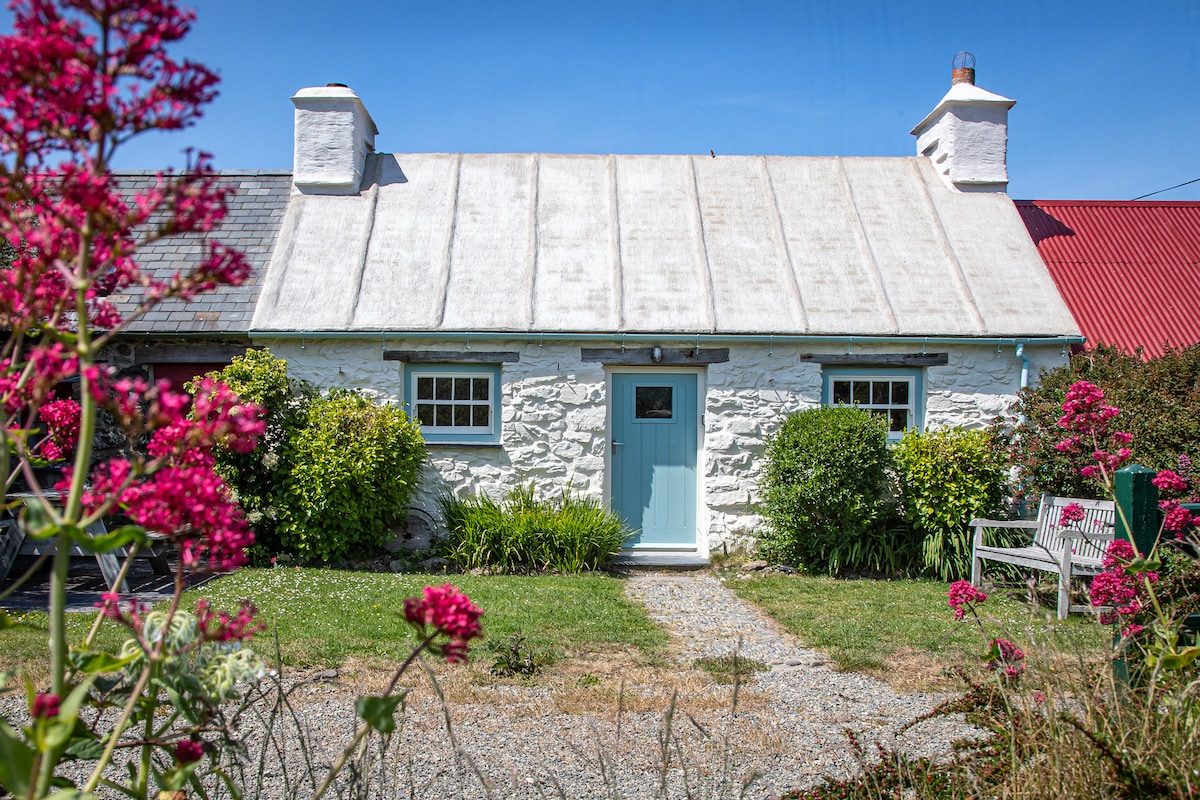 Strumble Head Coastal Cottage