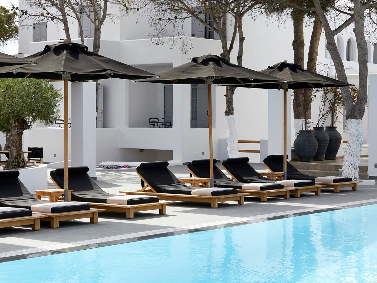 Kalisti Hotel & Suites-Luxury Suite with Balcony