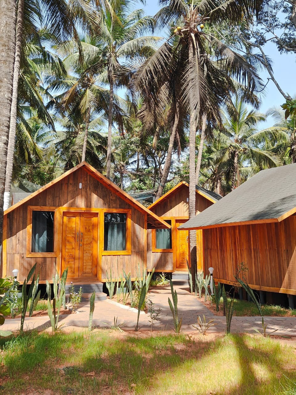 Cozinn B301 Mangalore Beachfront Luxury Cottages