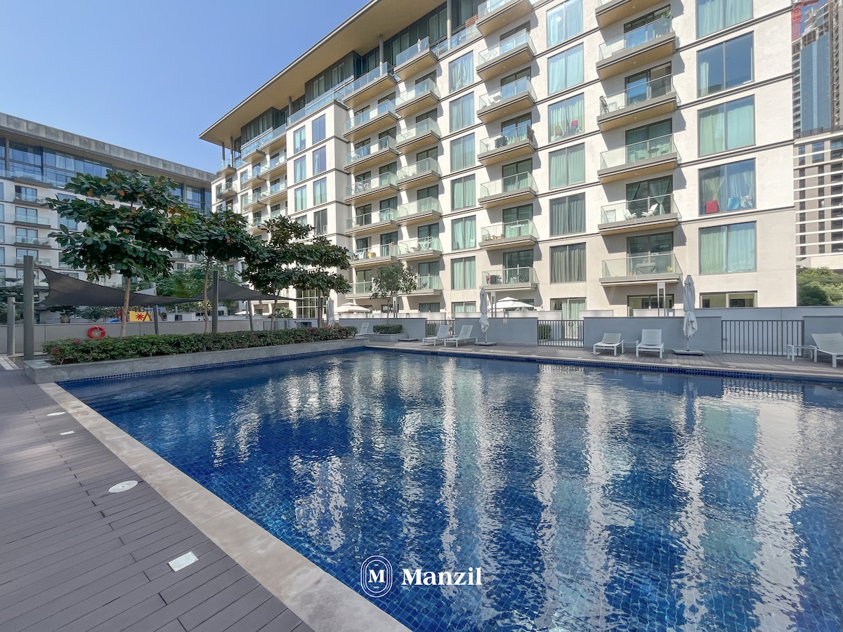 Manzil - 1BR | Near Burj & Dubai Mall | Pool View