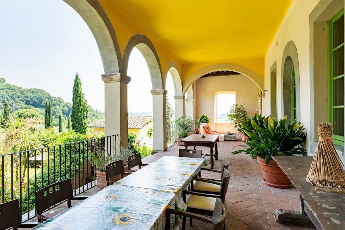 Tuscan Elegant Villa - Hills & Relax (19 sleeps)