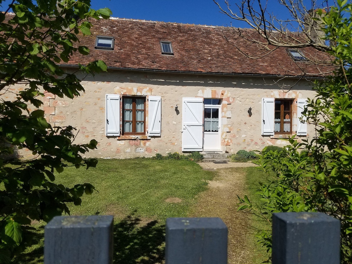 Maison aux pierres roses pour 8 personnes