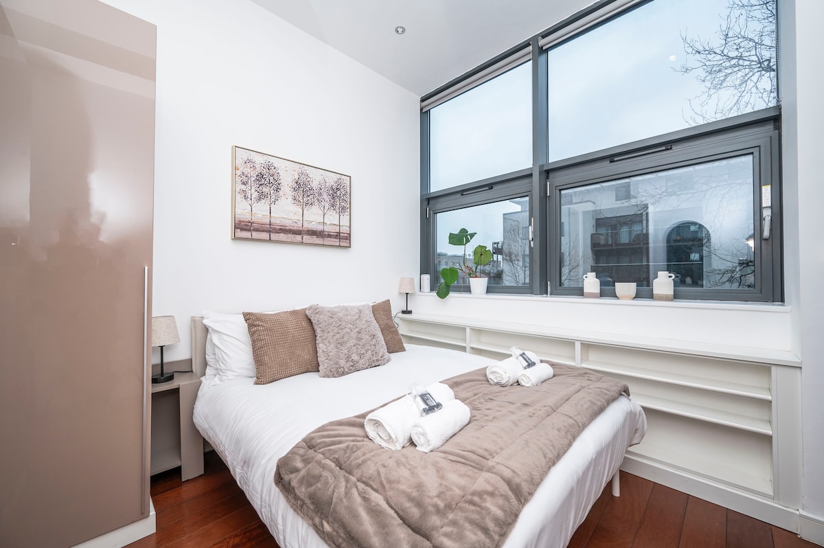 Large, Bright 2-bed 2-bath - 5 mins from Kings X