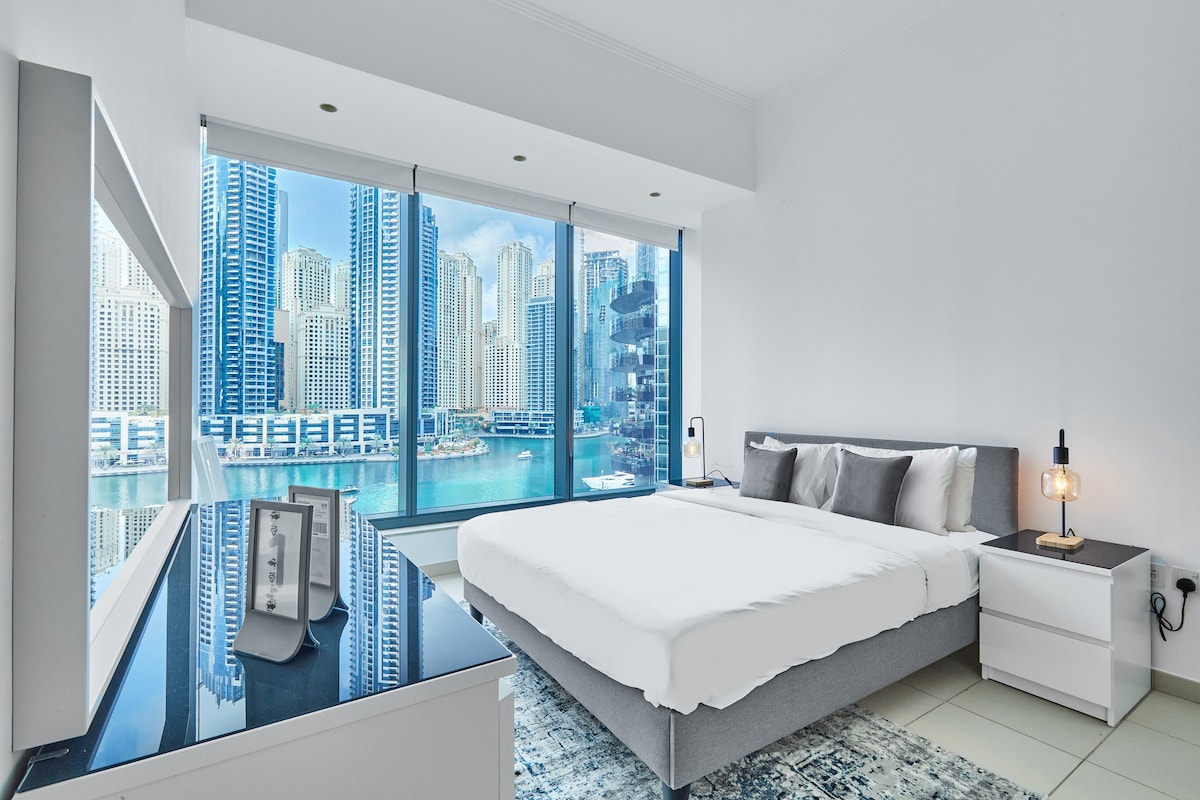 Connection to Dubai Marina Mall, Lux 1BR in Marina