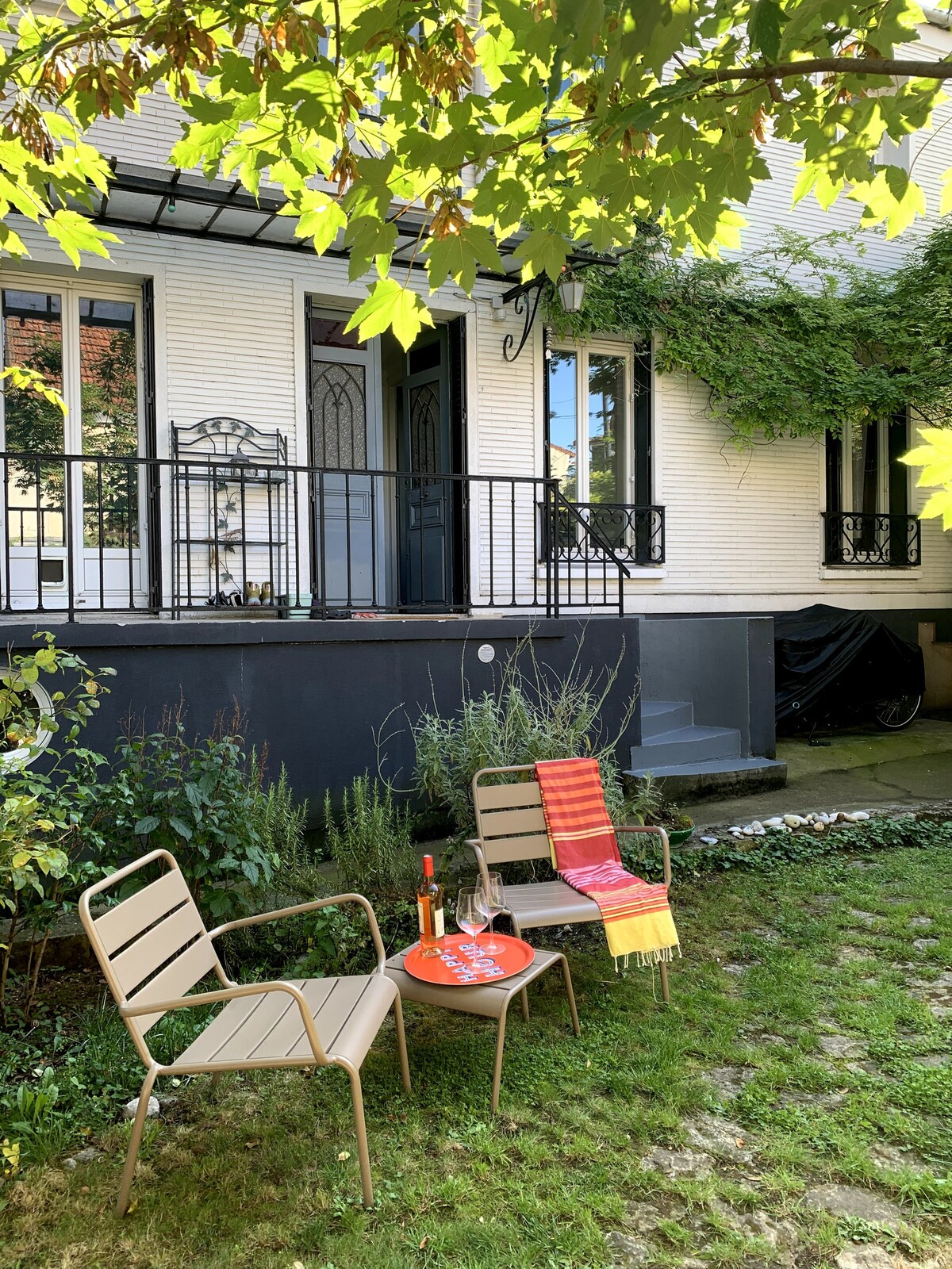 Maison avec grand jardin à 8 minutes du metro