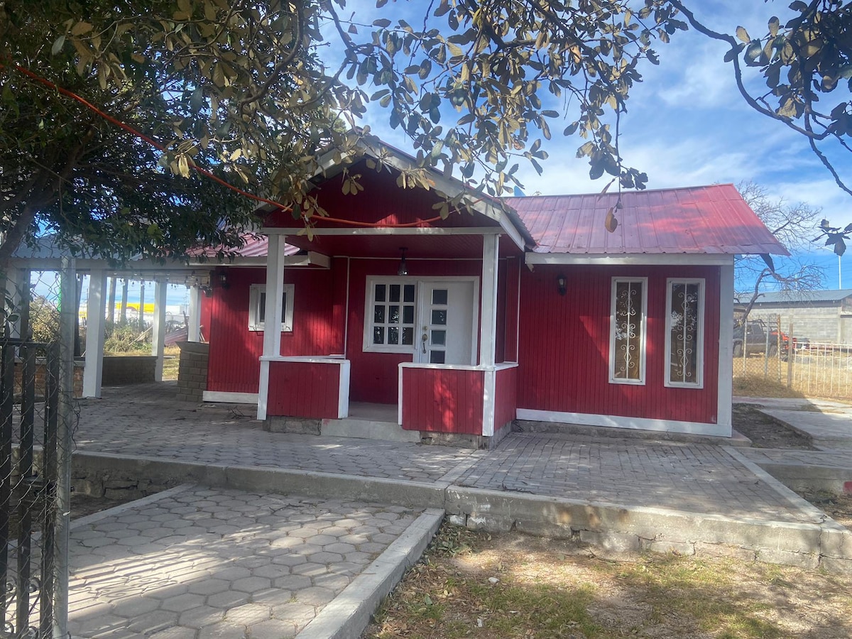 Mini cabaña en El Salto, Dgo. con Asador