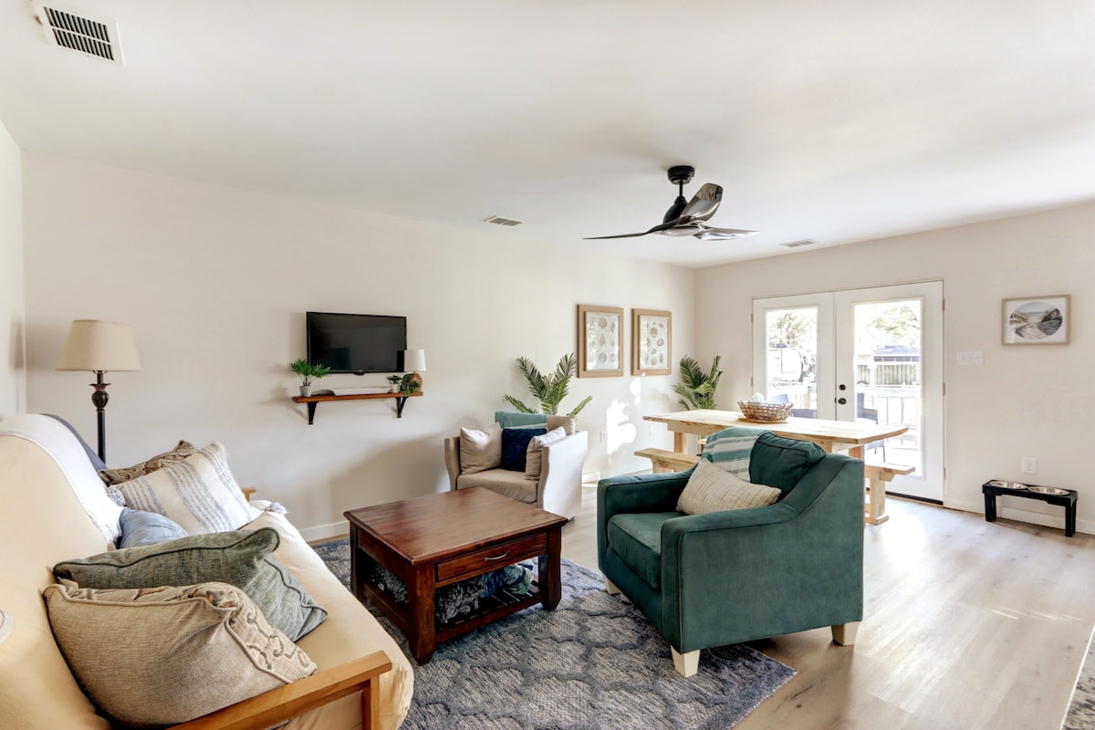 LOW Cleaning Fee! Pet-Friendly, Mins to SAV +Tybee