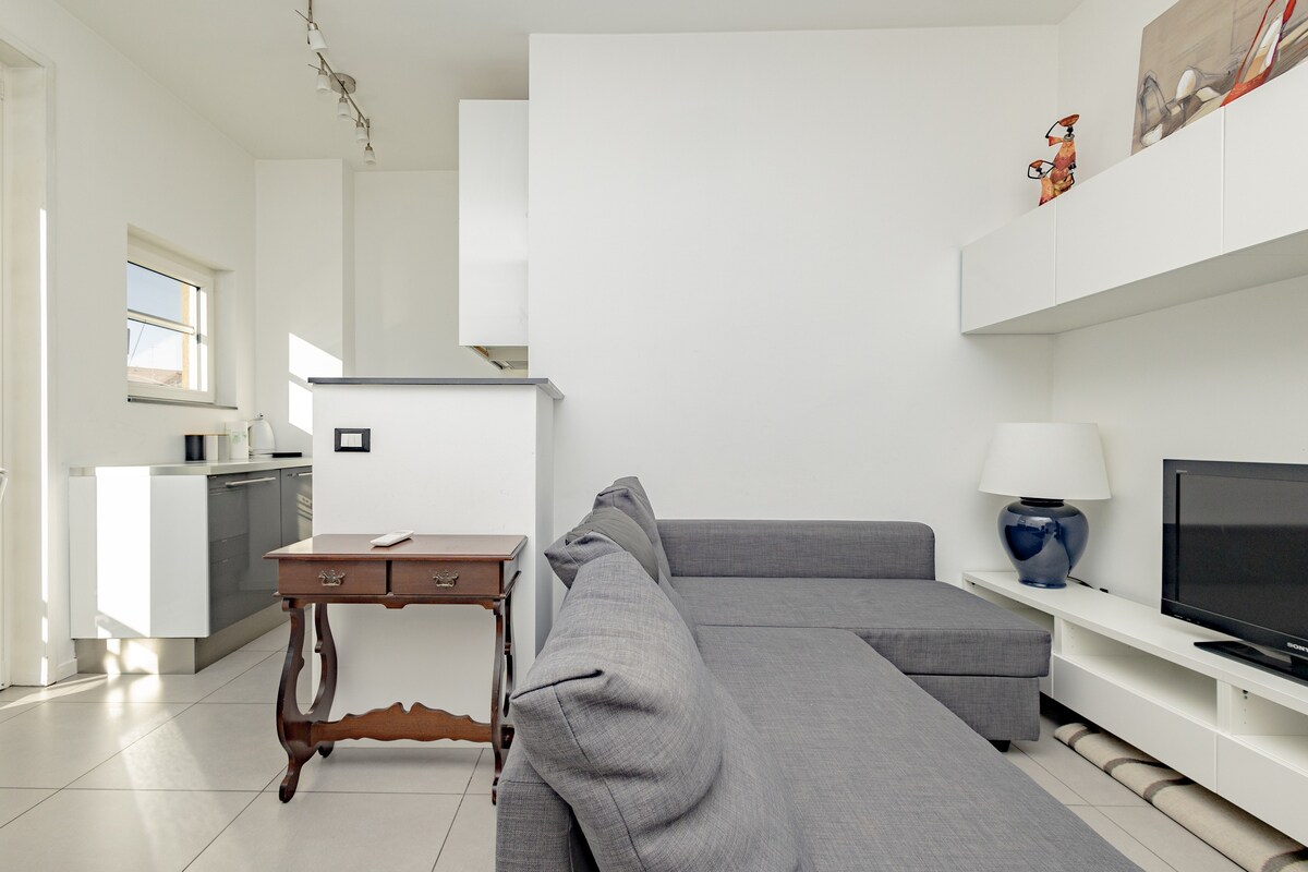 Quiet and cozy two room apartment - 20 min Duomo