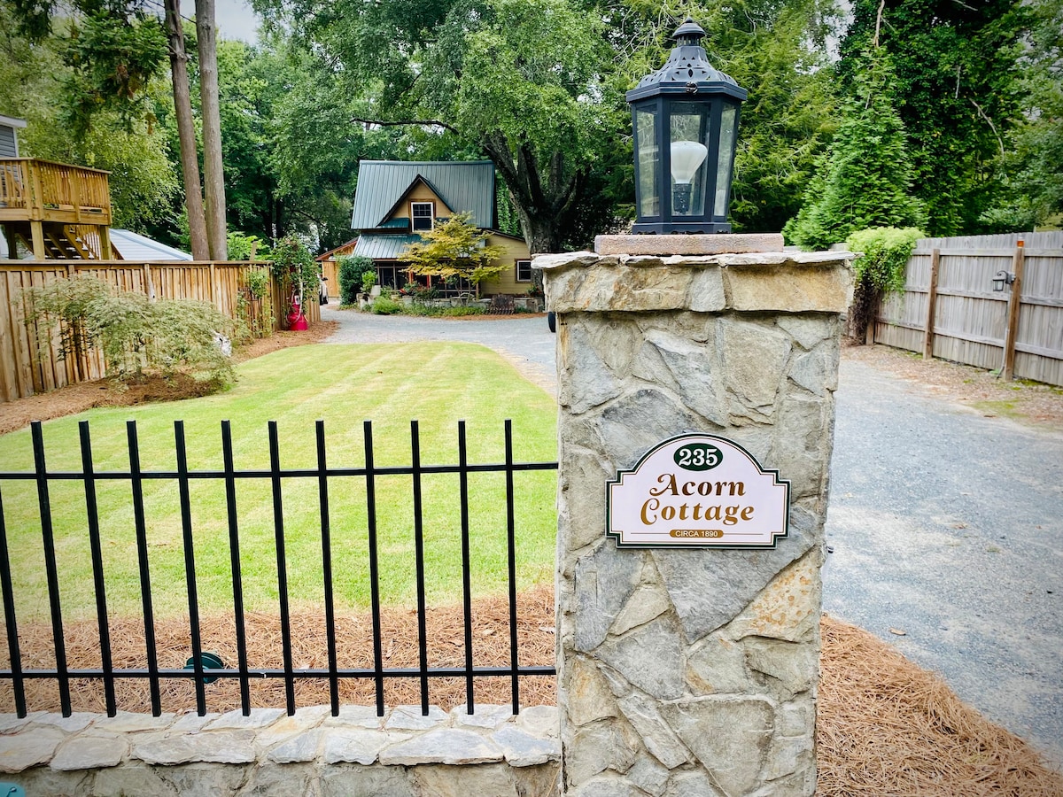 Acorn Cottage