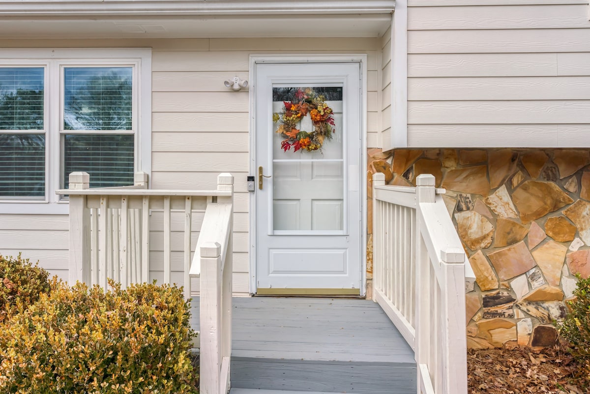 Lovely house in Snellville, close to everything!