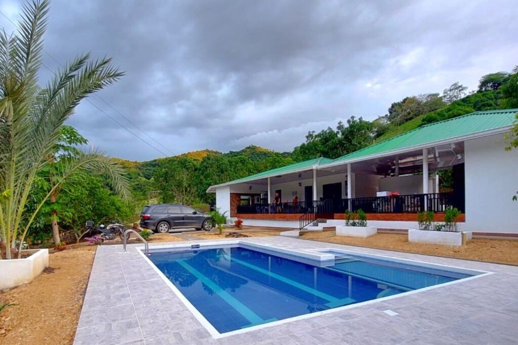 Hermosa casa campestre piscina