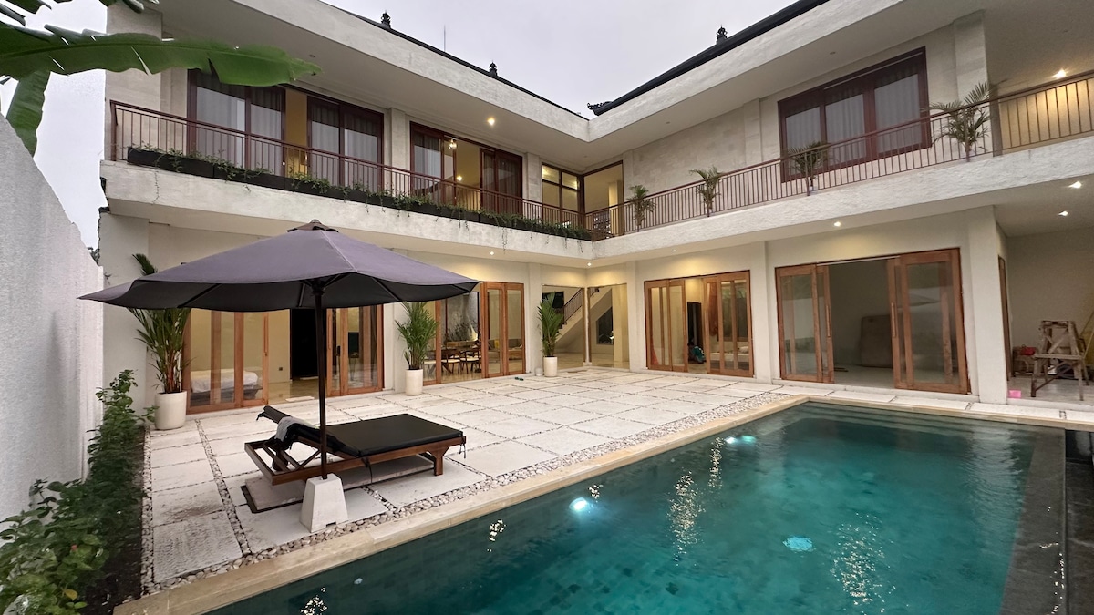 Kanaka Luxury Villa Buahan