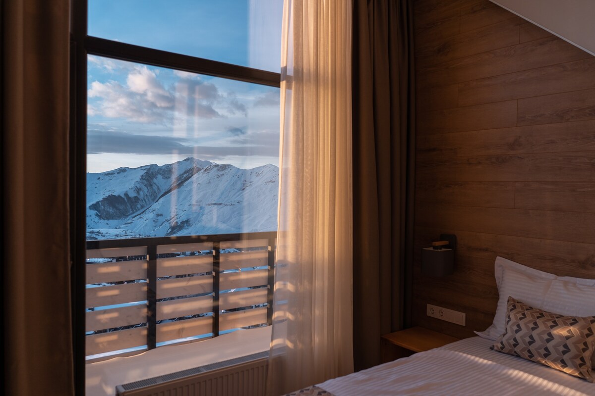 Двухместный номер с 2 кроватями в Gogi Ski Resort