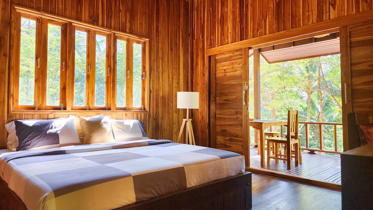 Baan Bhuwann Forest Chalet