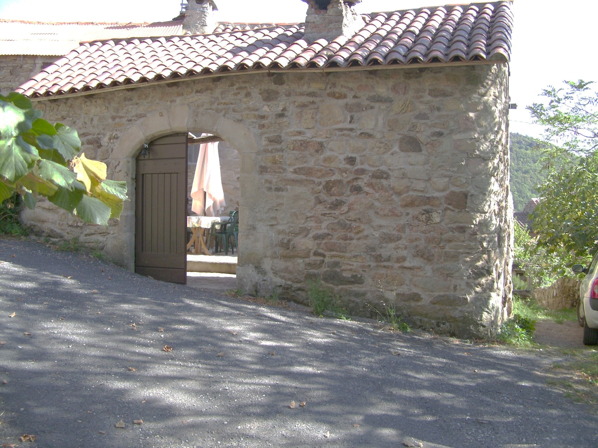 Petite maison de campagne dans un hameau