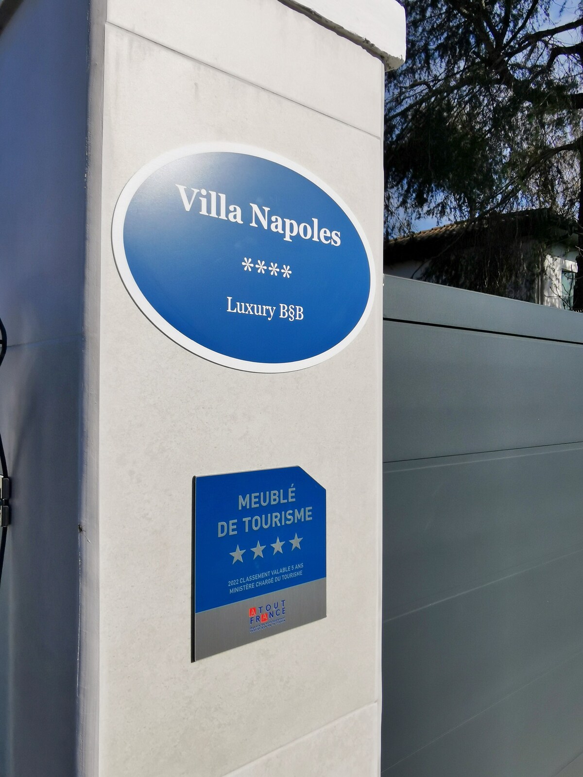 Villa Napolès classée 4 étoiles avec Spa