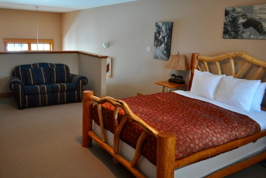 Powderview Lodge, 3 Bedroom Condo, Monthly Rental