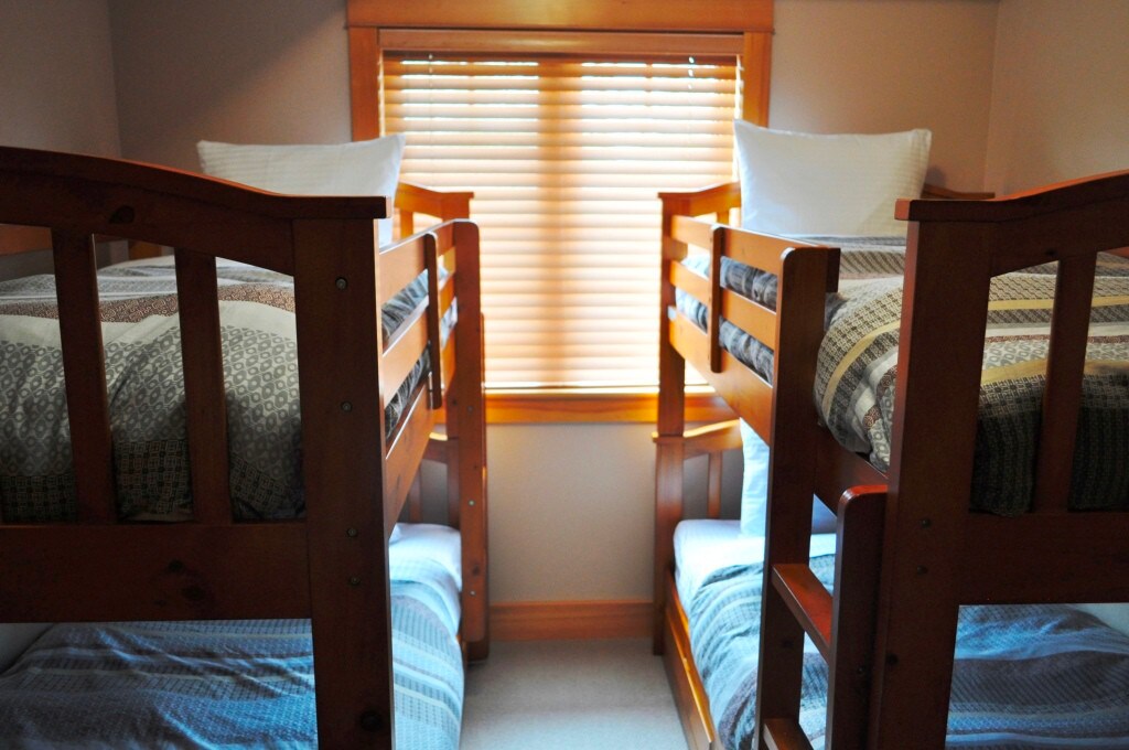 Powderview Lodge, 3 Bedroom Condo, Monthly Rental