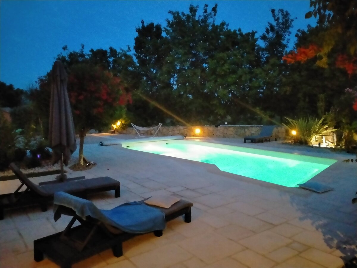 Luxury villa Swimming pool Air conditioning 9 beds